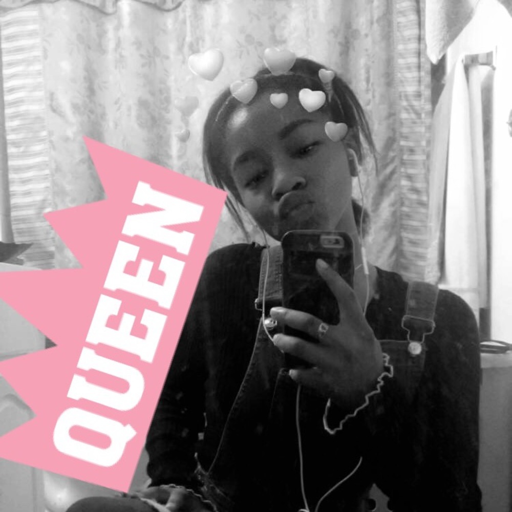 Meet your Posher, Dominique