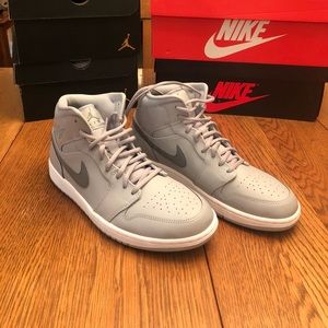 Air Jordan 1 Mid - Size 9.5