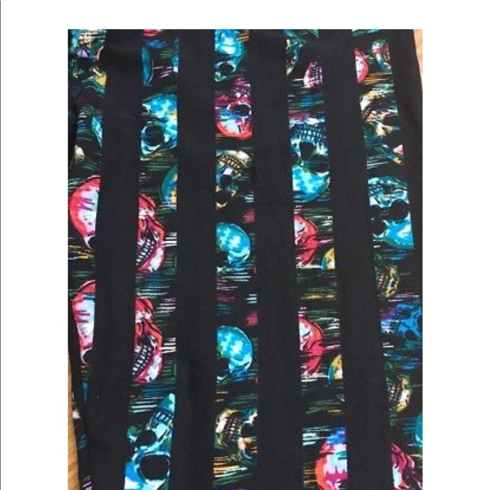 BNWT LLR Halloween Leggings skulls