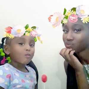 Meet your Posher, Deneitra