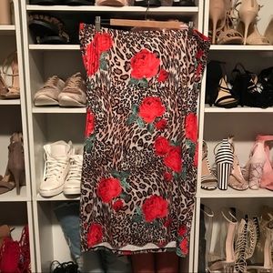 PLUS SIZE ROSE TUBE DRESS