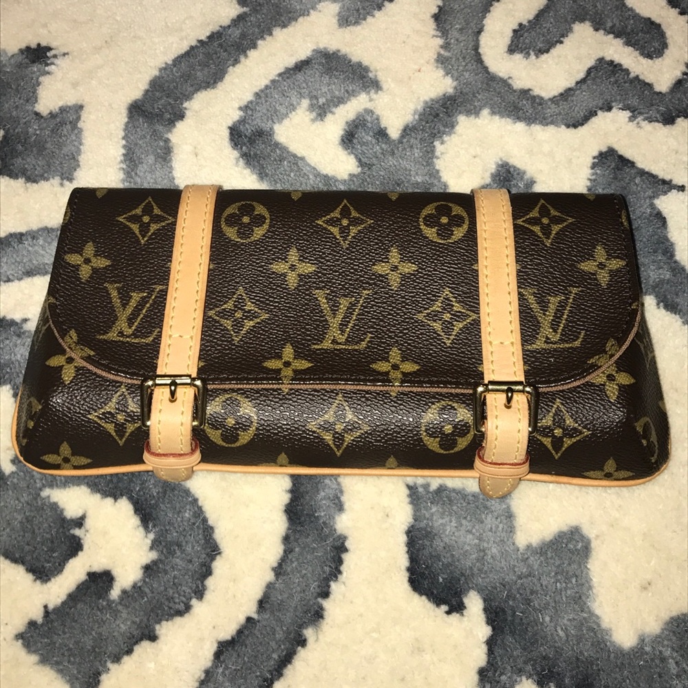 Louis Vuitton Marelle MM clutch