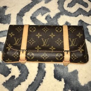 Louis Vuitton Marelle MM clutch