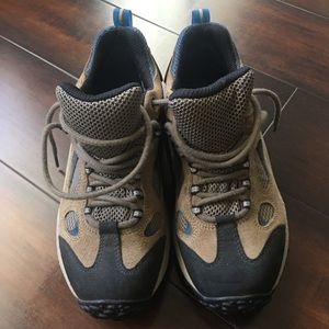 Merrell Low Hiking Shoes