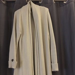 Long cream cozy sweater