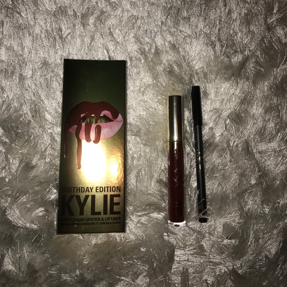 Kylie Cosmetics lip kit