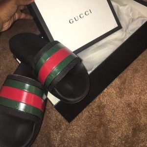 Gucci flops