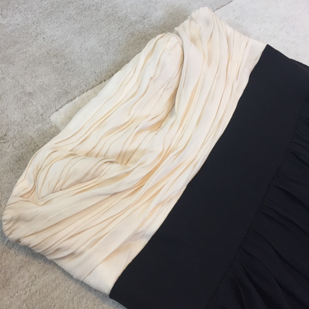 ECI New York Strapless Flowy Cocktail