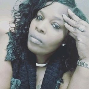 Meet your Posher, Rochelle