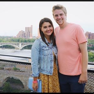 Meet your Posher, Elizabeth