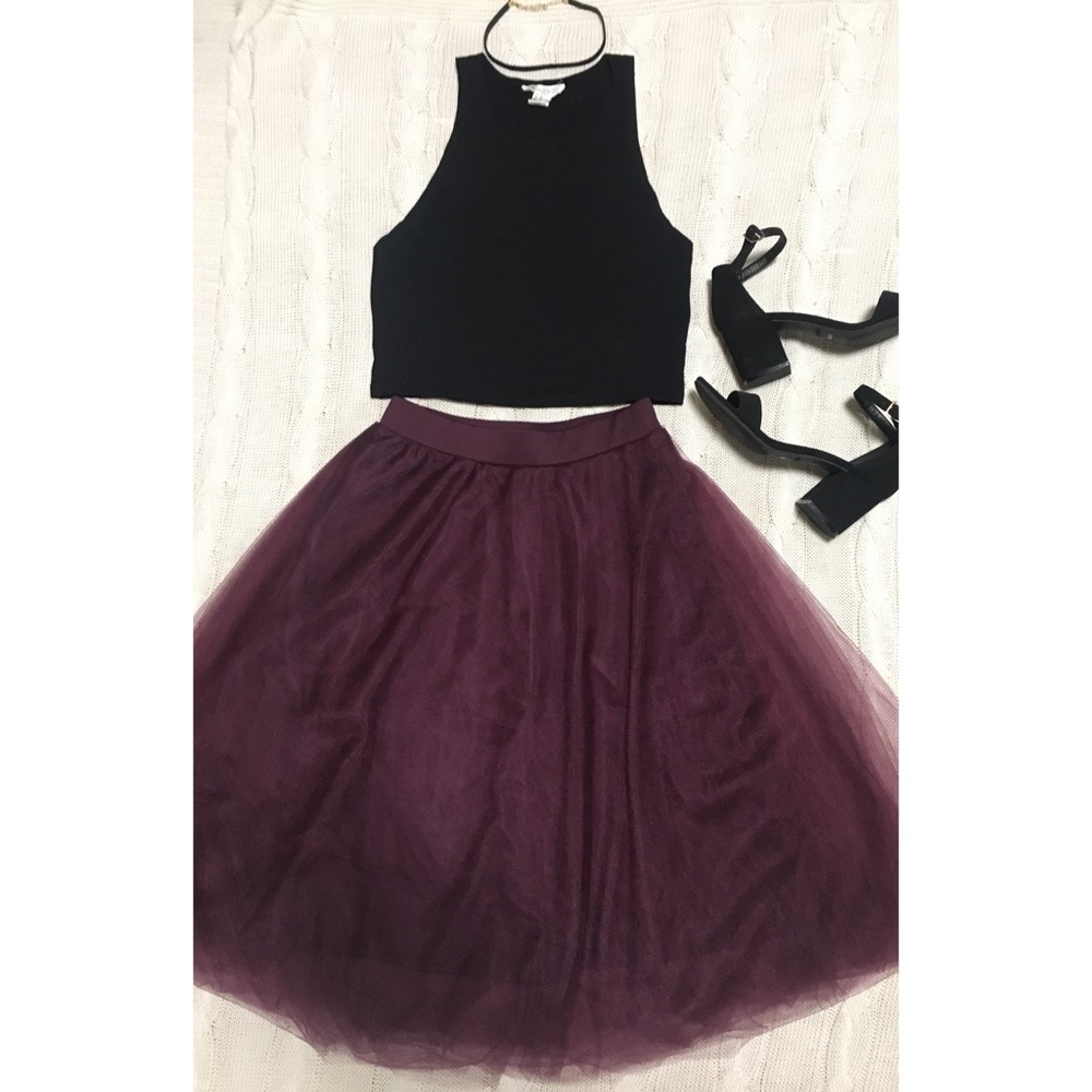 Charlotte Russe Maroon Tulle Skirt *NEW w/ TAGS*