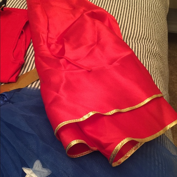 WONDER WOMAN COSTUME - Picture 7 of 8