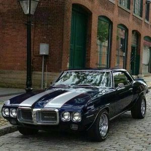 Meet your Posher, Gregory