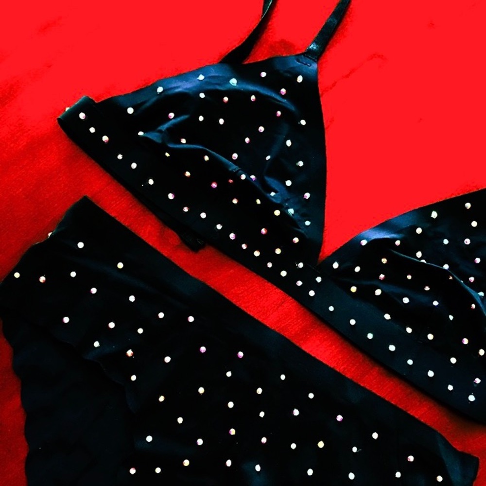 Cystallized bra and underwear