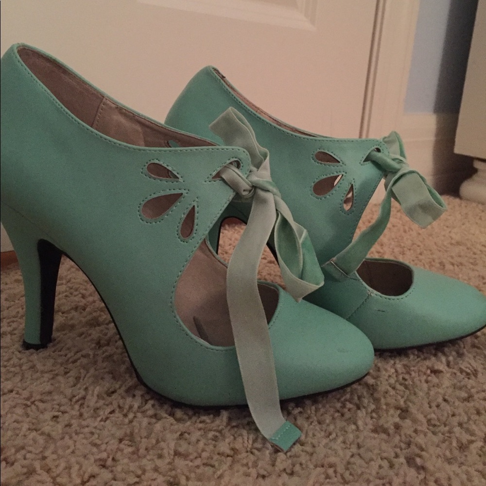 Teal blue heels with ribbon detail