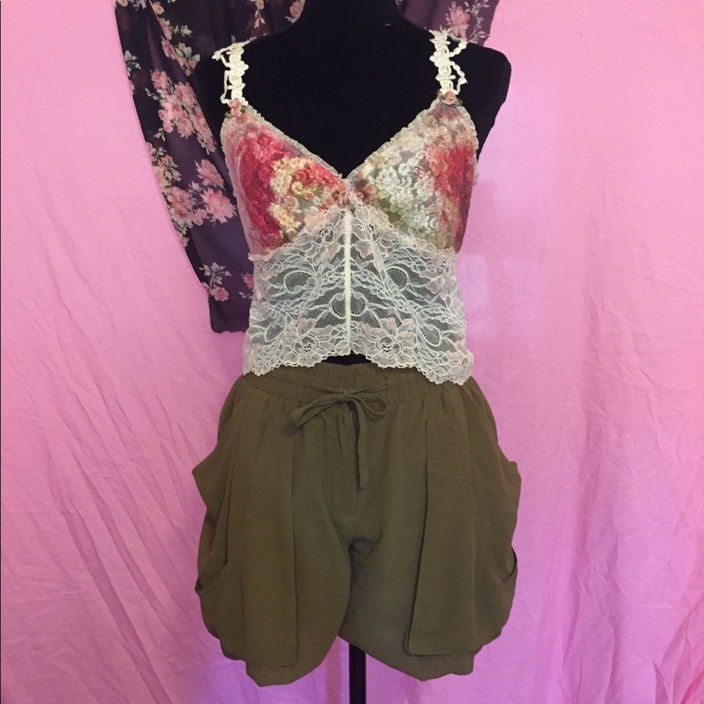 Women’s Medium Hunter Green High Waisted Shorts