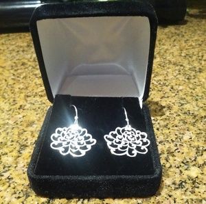 925 Sterling Silver Blossom Earrings