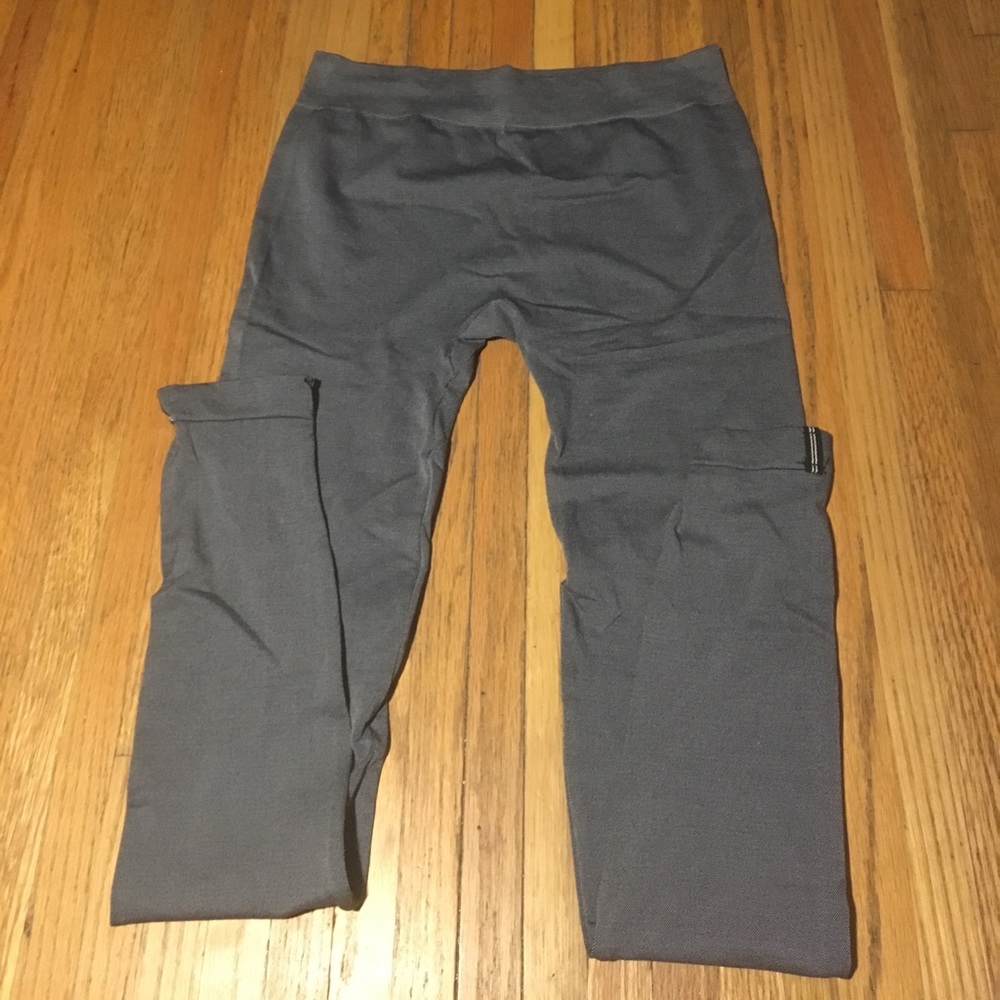 Jean print leggings.