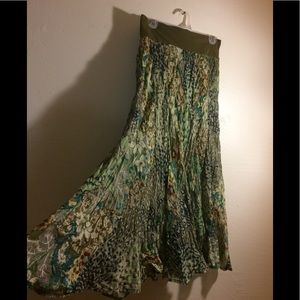 Long Flowy Floral crinkled skirt
