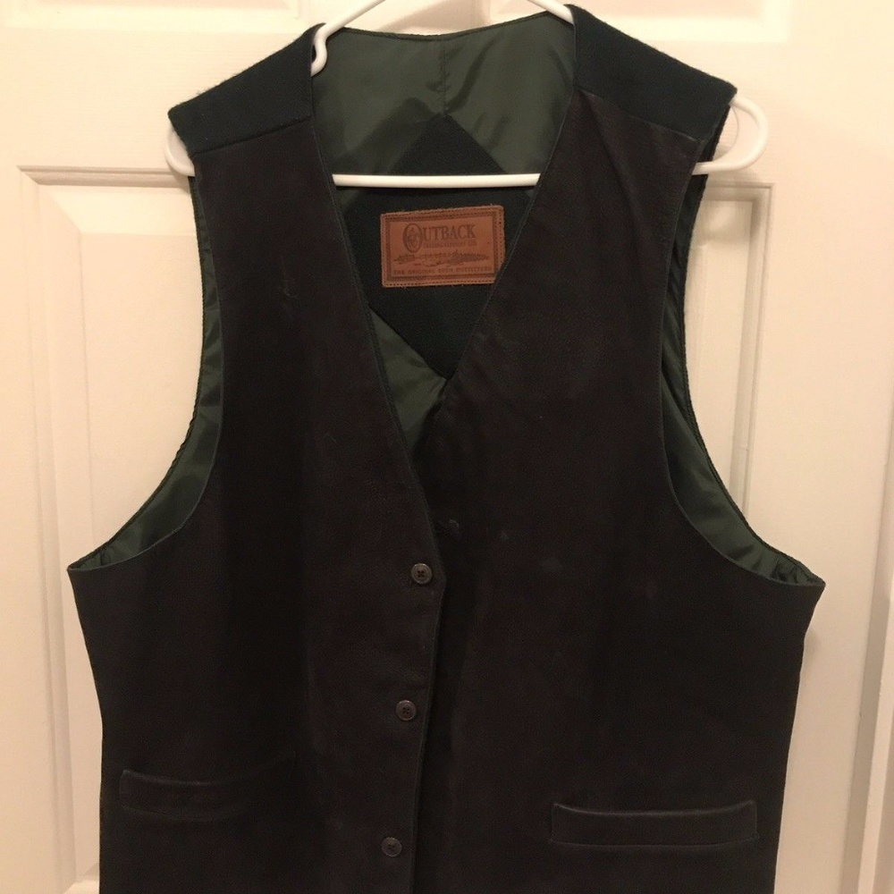 Outback Trading Co. Mens Black Leather & Green