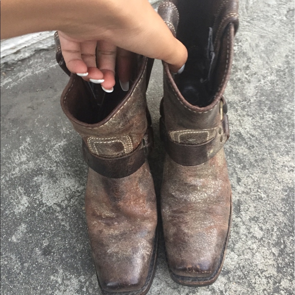 Frye BOOTS