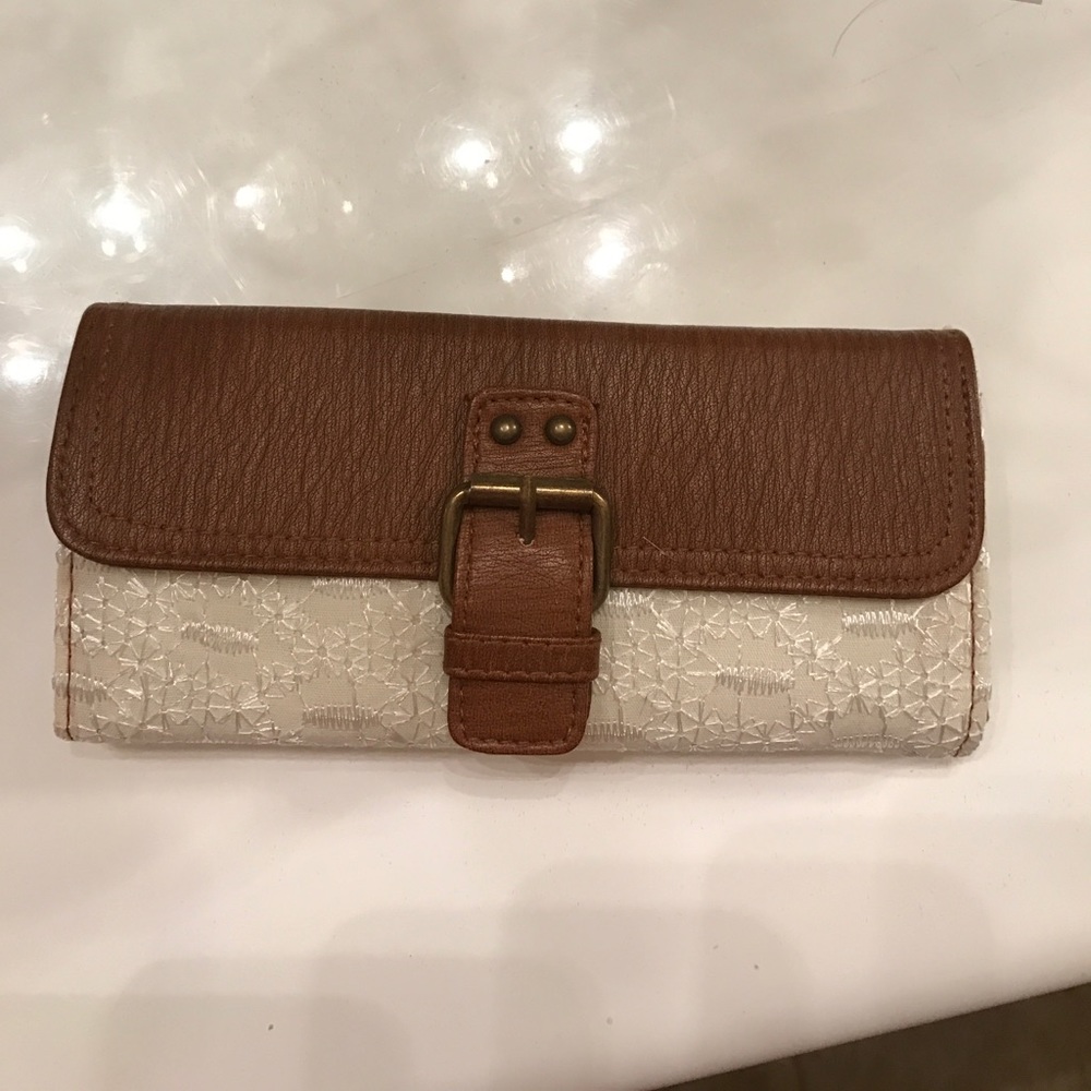 Tillys wallet