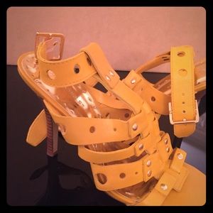 Beautiful BCBG statement sandals