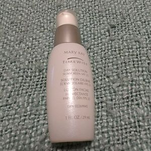 Mary Kay day solution