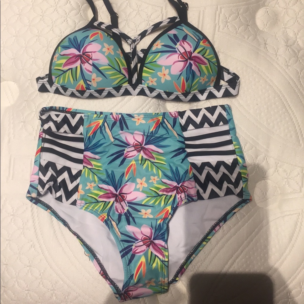 Bathing suit 👙