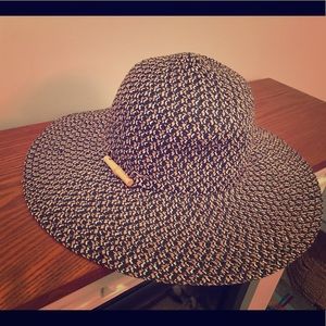 Beach hat