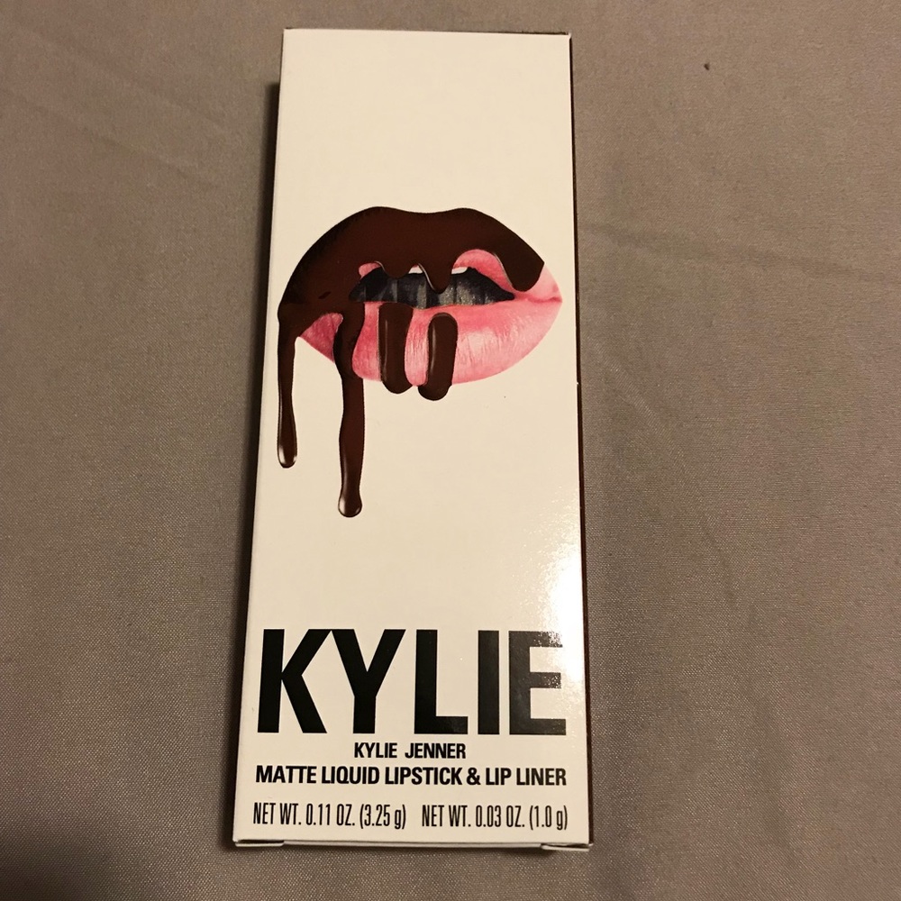Kylie Cosmetics Lip Kit in Leo