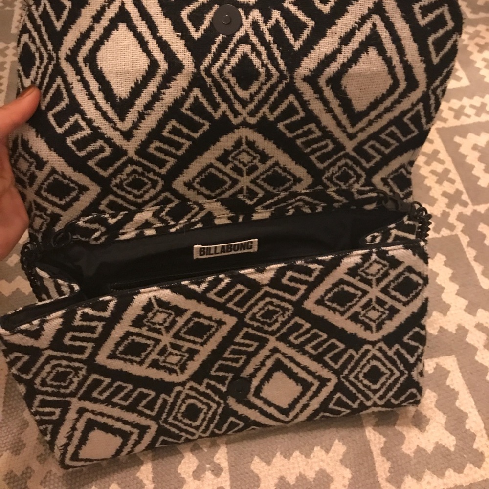 Billabong purse/clutch - Picture 2 of 3