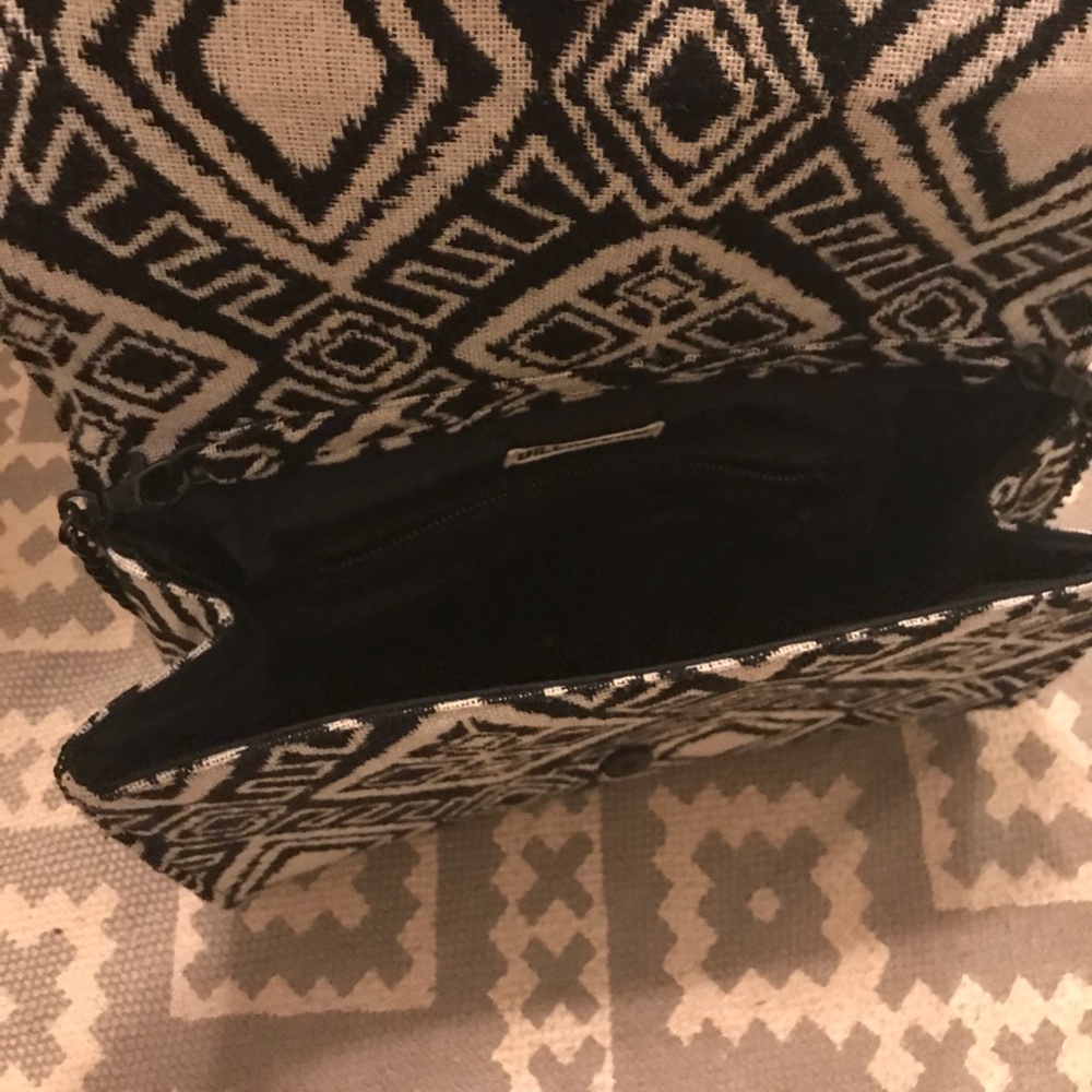 Billabong purse/clutch - Picture 3 of 3