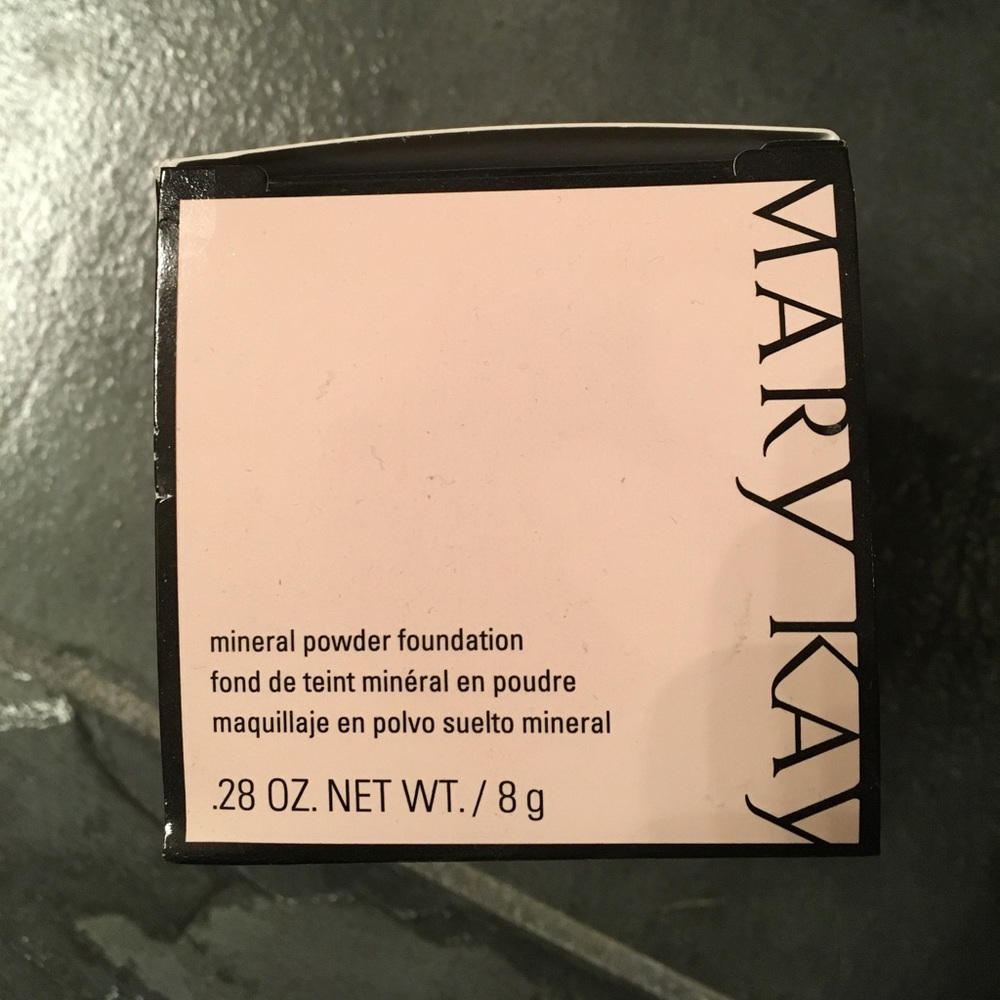 Mary Kay Mineral Powder Foundation Beige 2