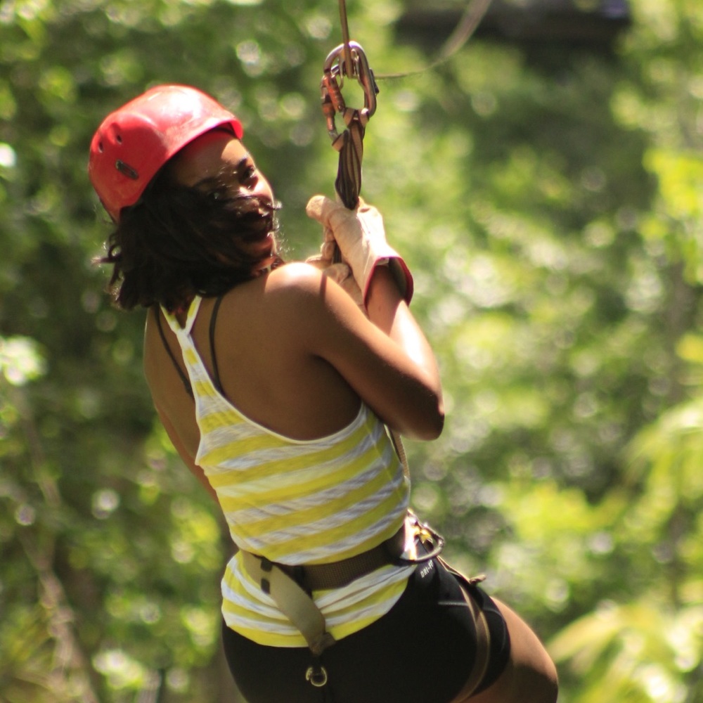 Meet your Posher, Danitra