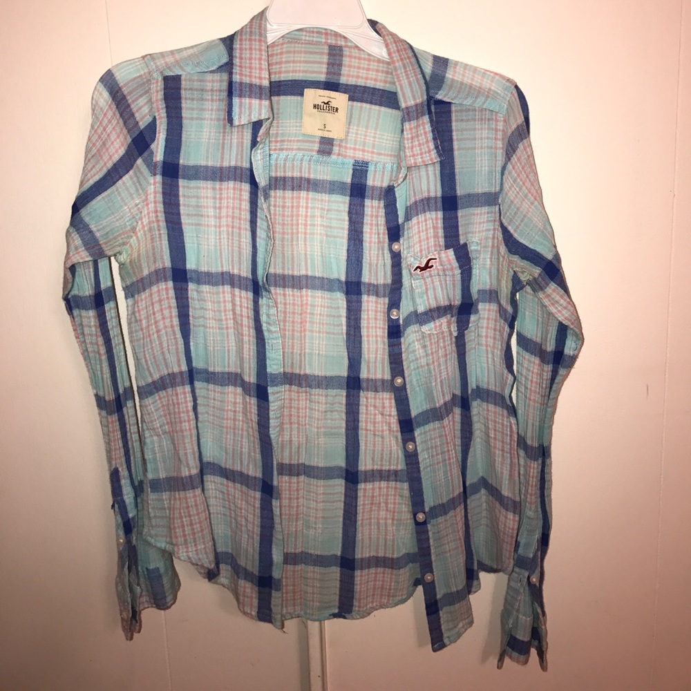 COLORFUL PLAID BUTTON UP