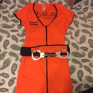 Inmate costume