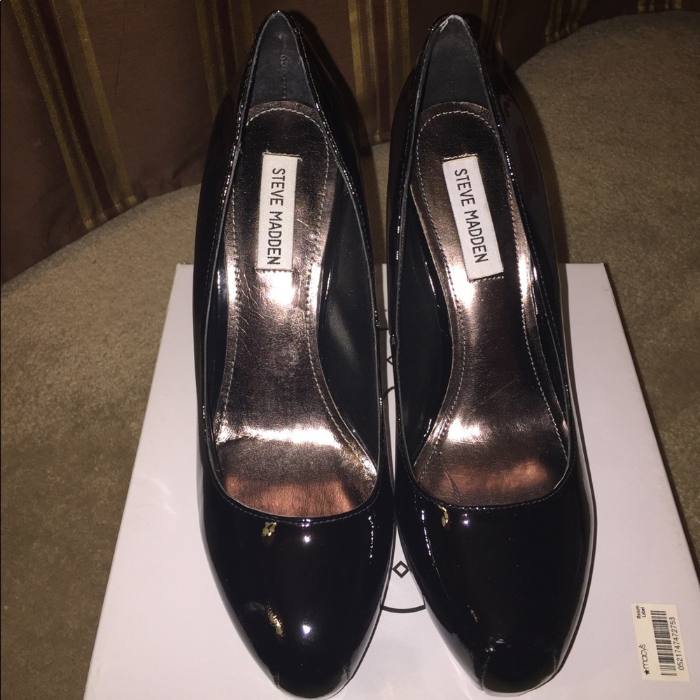Steve Madden Pump