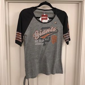 NWT ⚾️SF Giants⚾️ raglan shirt