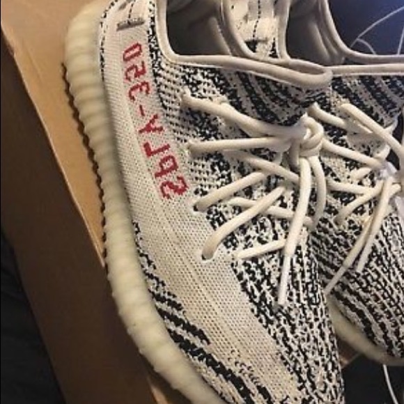 Adidas Yeezy Boost 350 V2 Zebra White/Black CP9654 - Picture 4 of 5