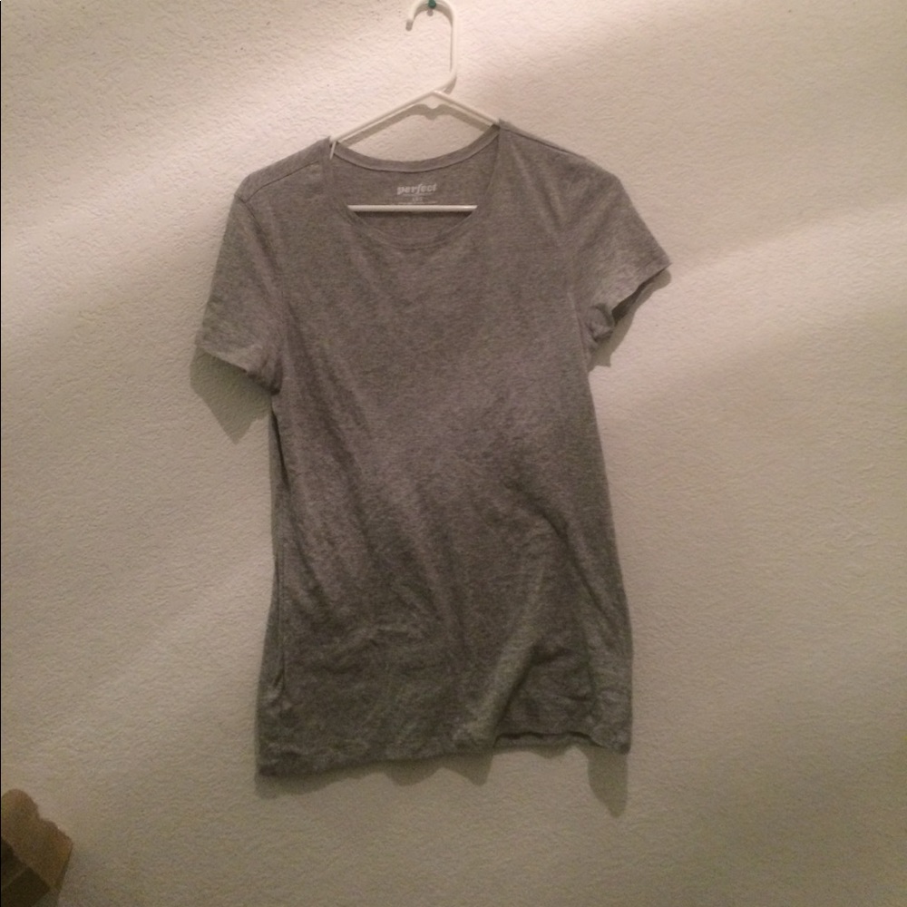 Grey t shirt