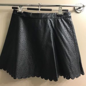 Club Monaco size 2 skirt (fake leather)