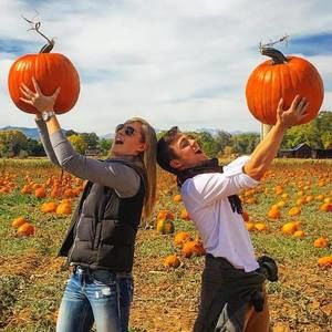 Meet your Posher, Maxwell