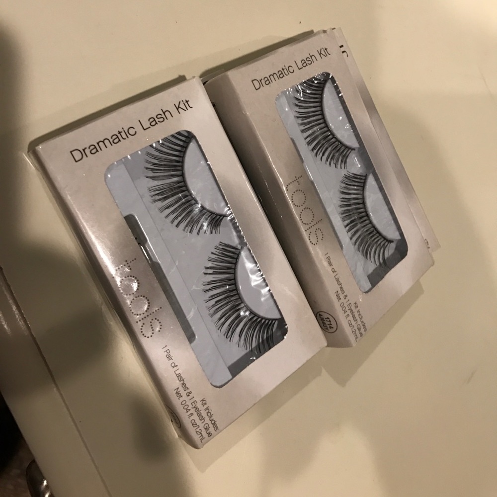 E.L.F dramatic lash kit