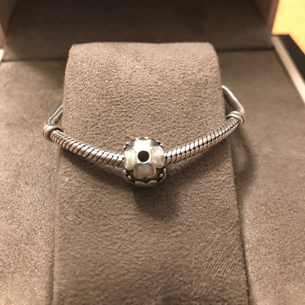 Pandora authentic black and white daisy charm