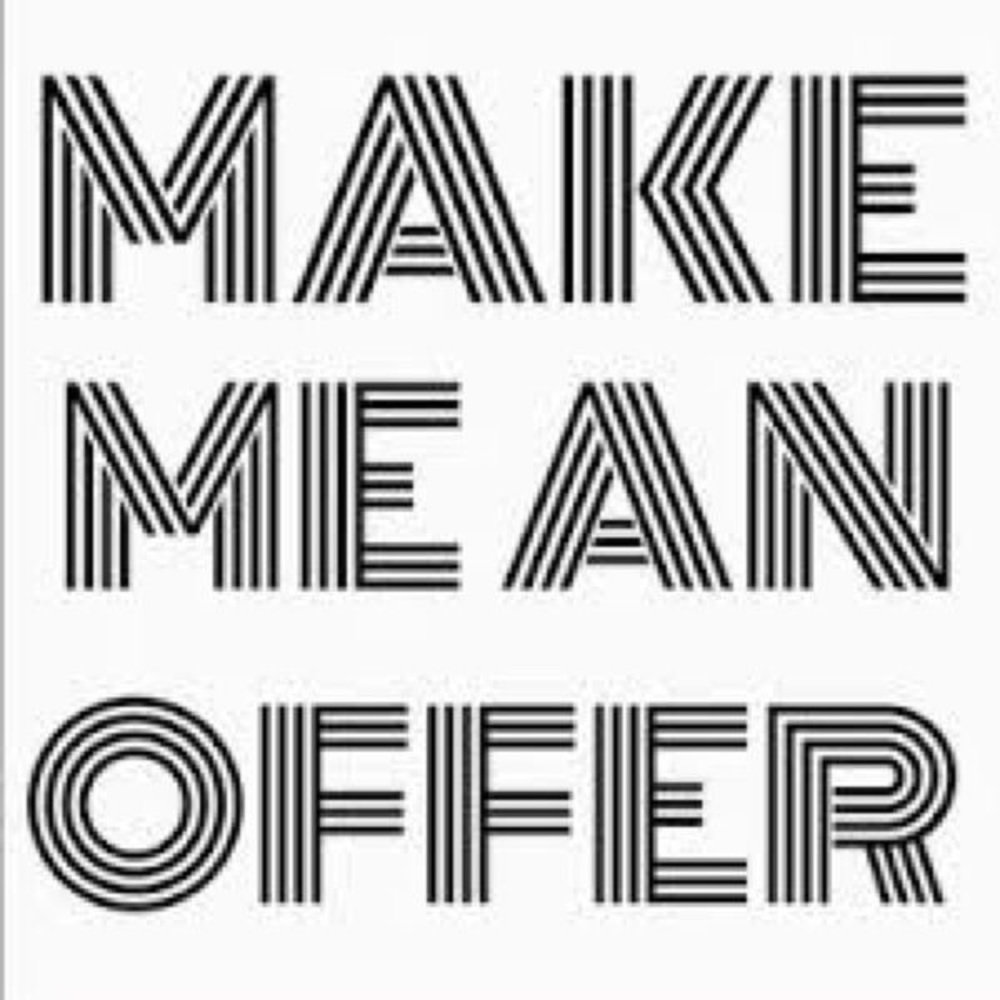 WILL ACCEPT REASONABLE OFFERS💕🎉