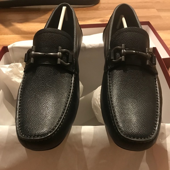 Ferragamo Parigi un worn brand new - Picture 1 of 5