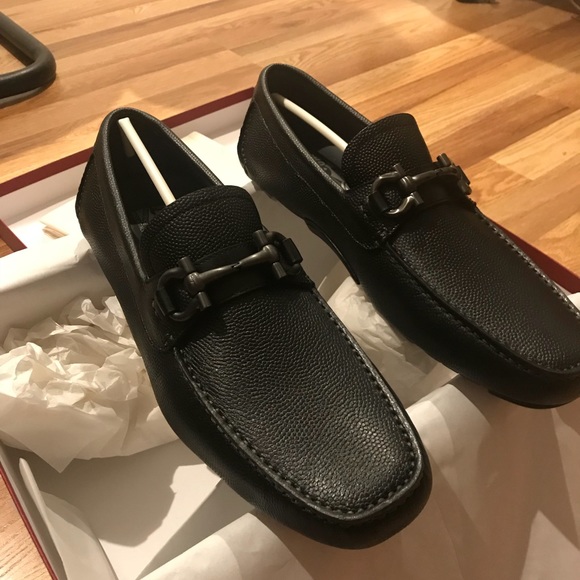 Ferragamo Parigi un worn brand new - Picture 5 of 5