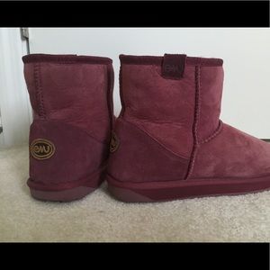 PINK EMU ANKLE BOOTS SIZE 10 PINK EMU ANKLE BOOTS SIZE 10