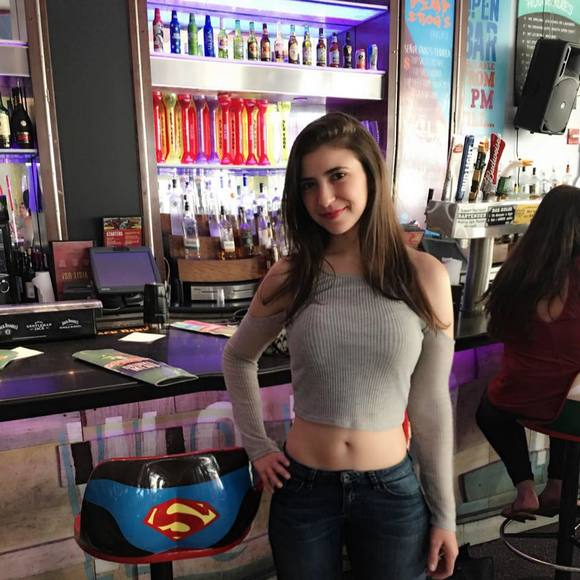 Meet your Posher, Chrissy - Picture 1 of 1